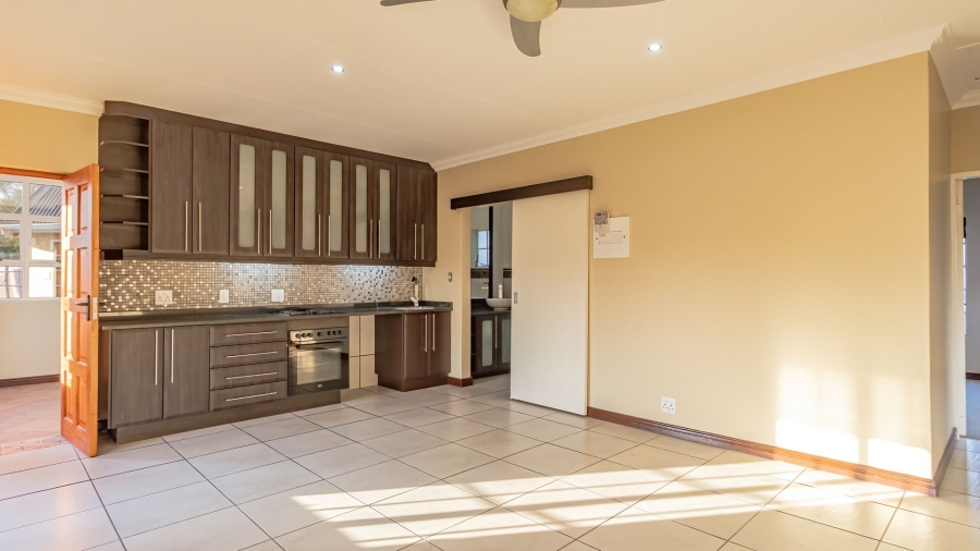 2 Bedroom Property for Sale in Cornwall Hill Gauteng