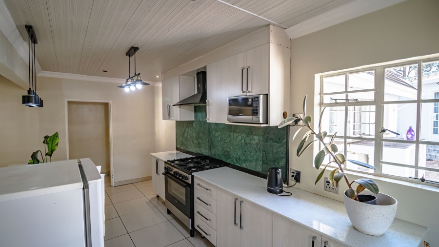 To Let 3 Bedroom Property for Rent in Glen Austin Gauteng
