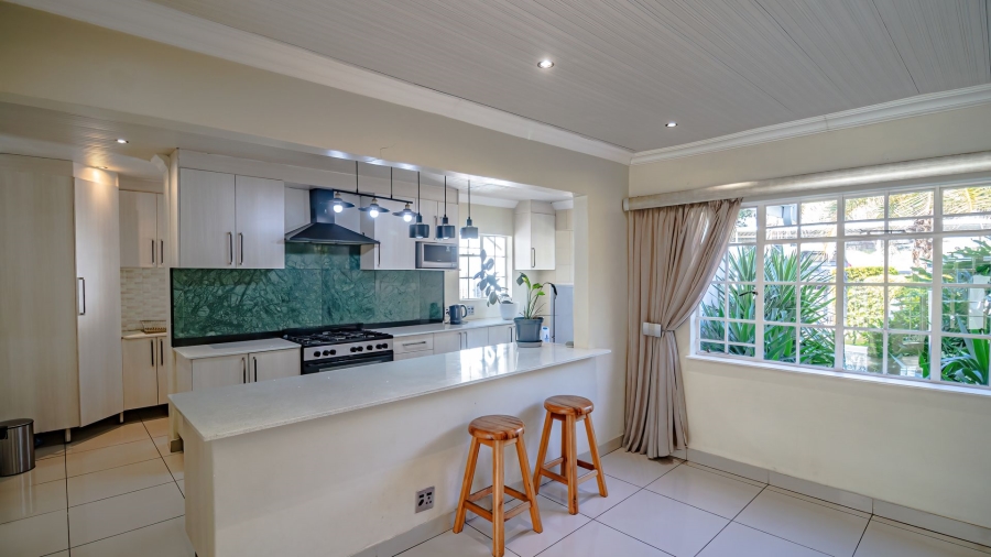 To Let 3 Bedroom Property for Rent in Glen Austin Gauteng
