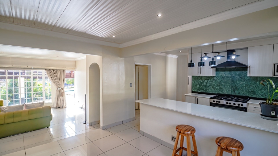To Let 3 Bedroom Property for Rent in Glen Austin Gauteng