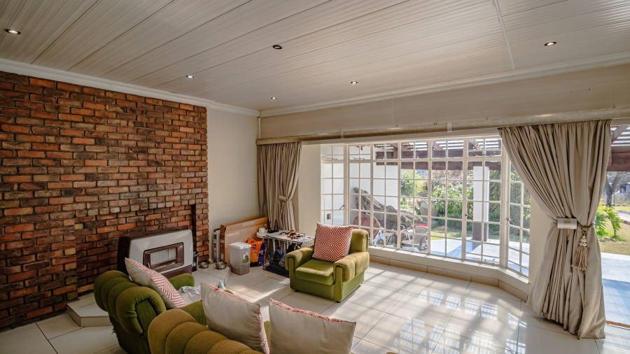 To Let 3 Bedroom Property for Rent in Glen Austin Gauteng