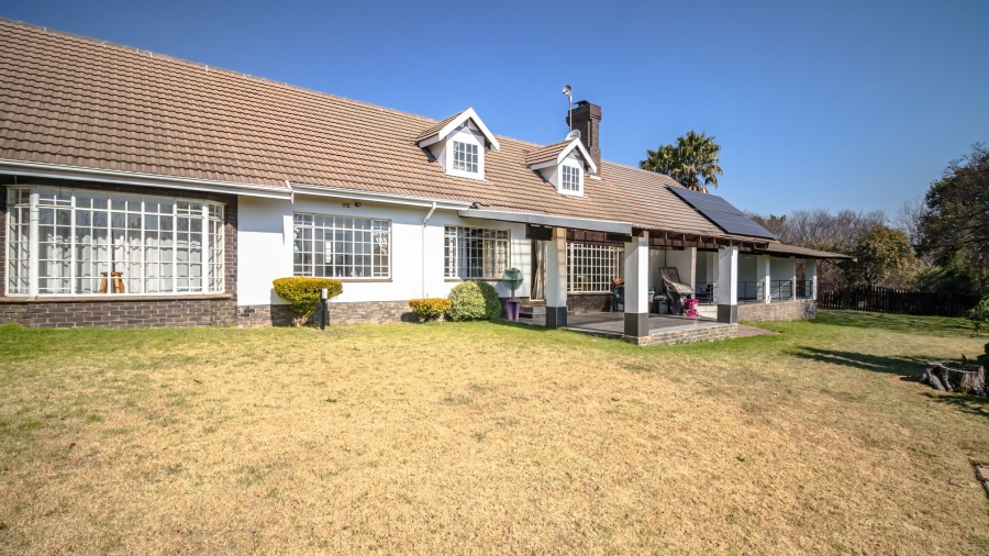 To Let 3 Bedroom Property for Rent in Glen Austin Gauteng