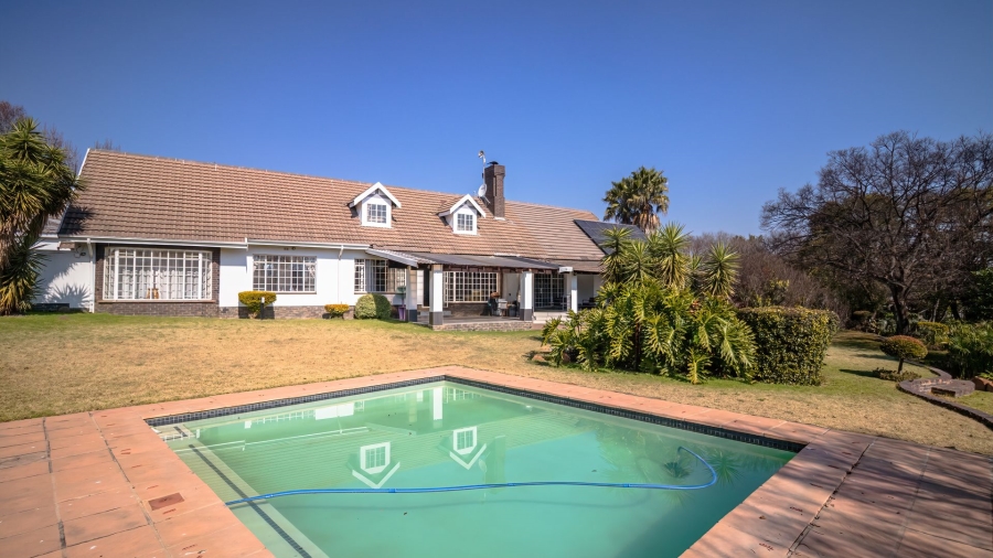 To Let 3 Bedroom Property for Rent in Glen Austin Gauteng