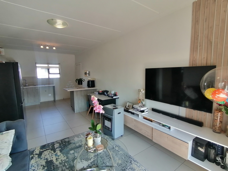 To Let 2 Bedroom Property for Rent in Carlswald Gauteng