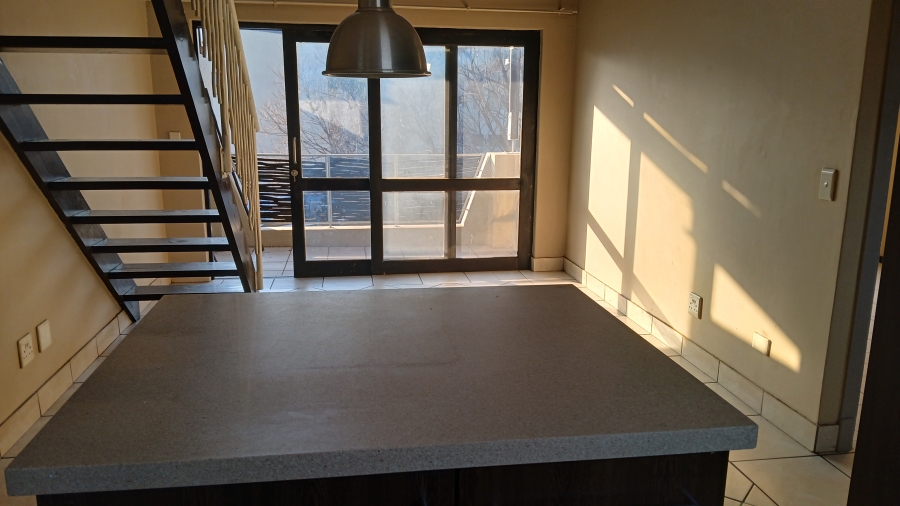 To Let 1 Bedroom Property for Rent in Lonehill Gauteng