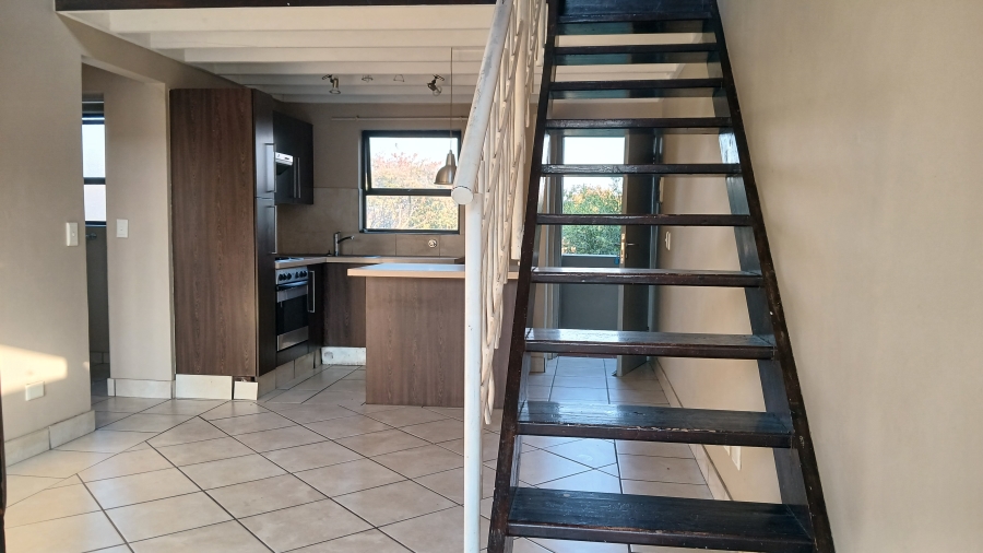 To Let 1 Bedroom Property for Rent in Lonehill Gauteng