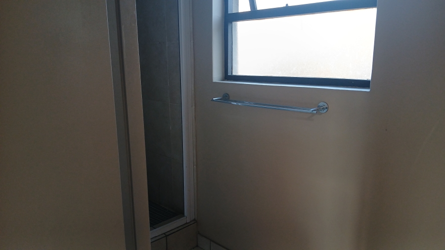 To Let 1 Bedroom Property for Rent in Lonehill Gauteng