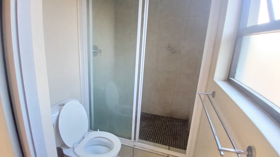 To Let 1 Bedroom Property for Rent in Lonehill Gauteng