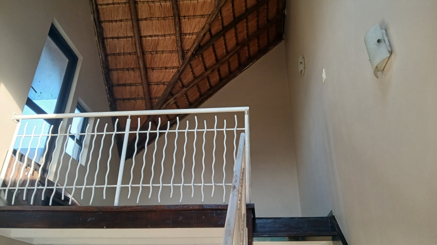 To Let 1 Bedroom Property for Rent in Lonehill Gauteng