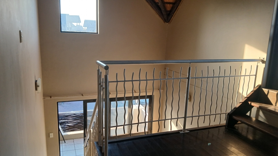 To Let 1 Bedroom Property for Rent in Lonehill Gauteng
