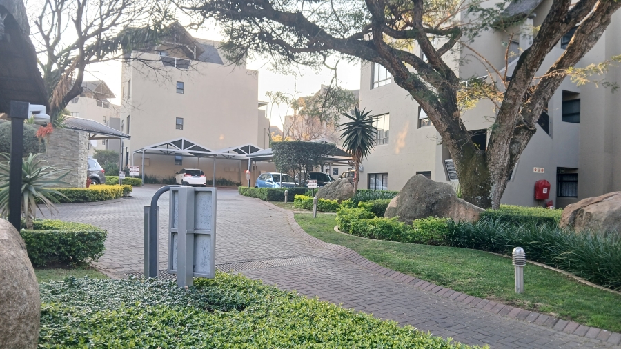 To Let 1 Bedroom Property for Rent in Lonehill Gauteng