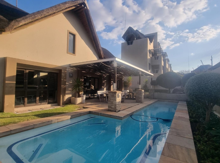 To Let 1 Bedroom Property for Rent in Lonehill Gauteng