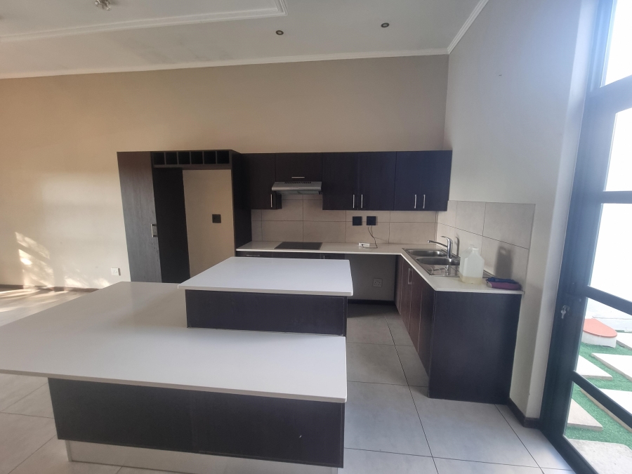 To Let 3 Bedroom Property for Rent in Jackal Creek Golf Estate Gauteng