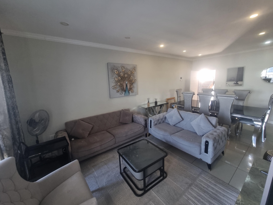 To Let 3 Bedroom Property for Rent in Ruimsig Gauteng