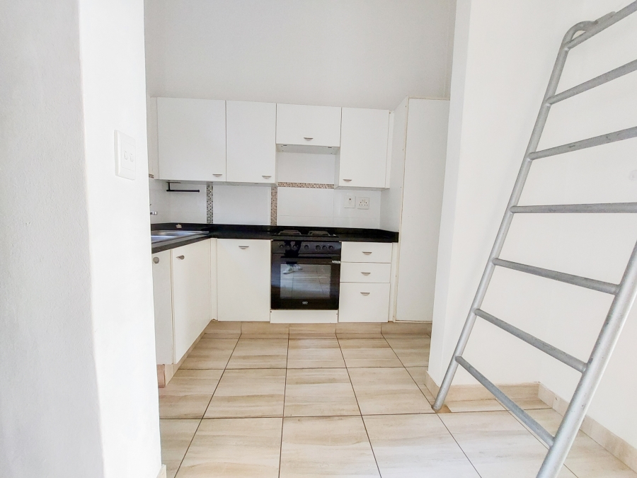 To Let 1 Bedroom Property for Rent in Houghton Estate Gauteng