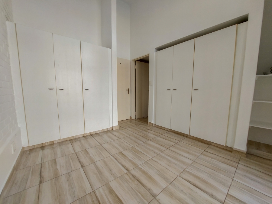 To Let 1 Bedroom Property for Rent in Houghton Estate Gauteng