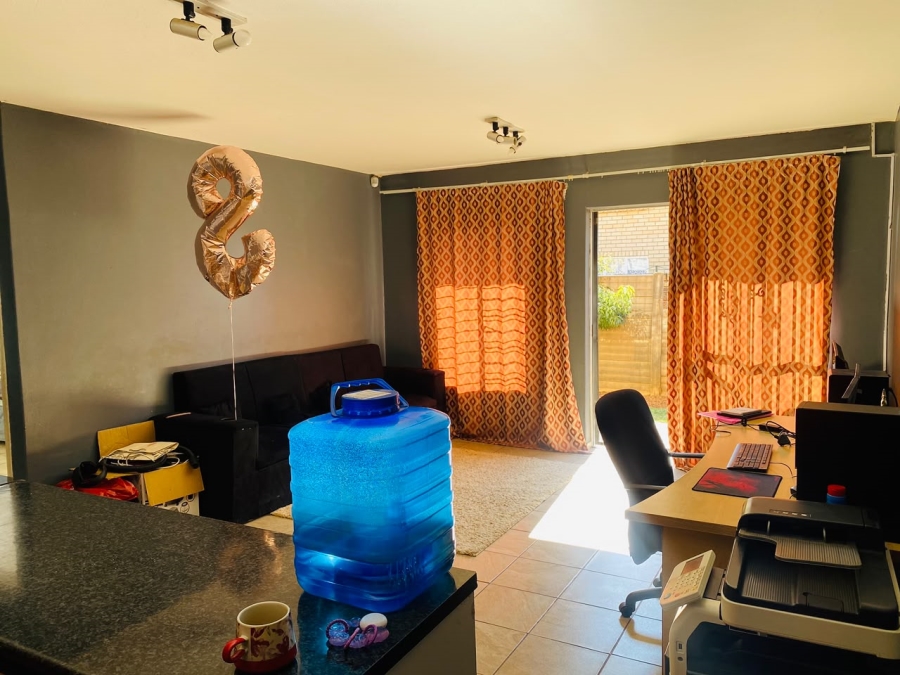 2 Bedroom Property for Sale in Willow Park Manor Gauteng