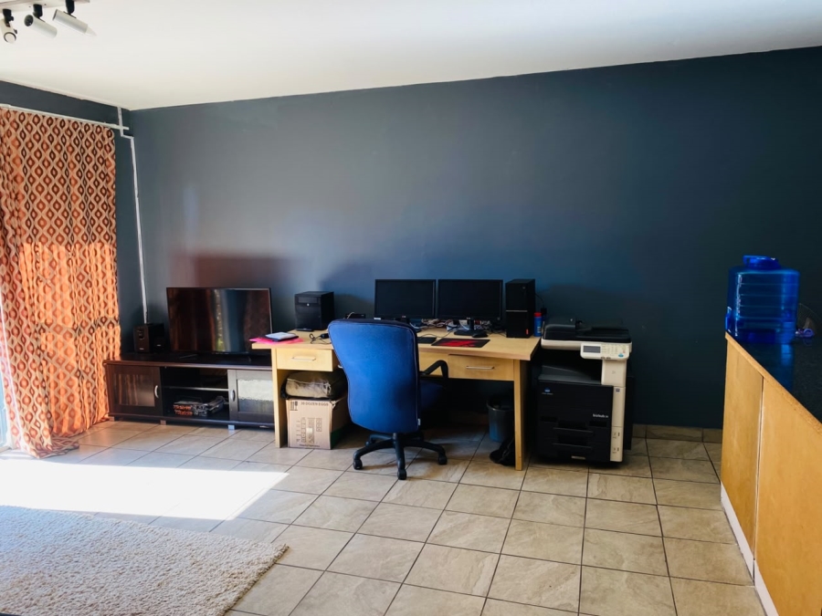 2 Bedroom Property for Sale in Willow Park Manor Gauteng