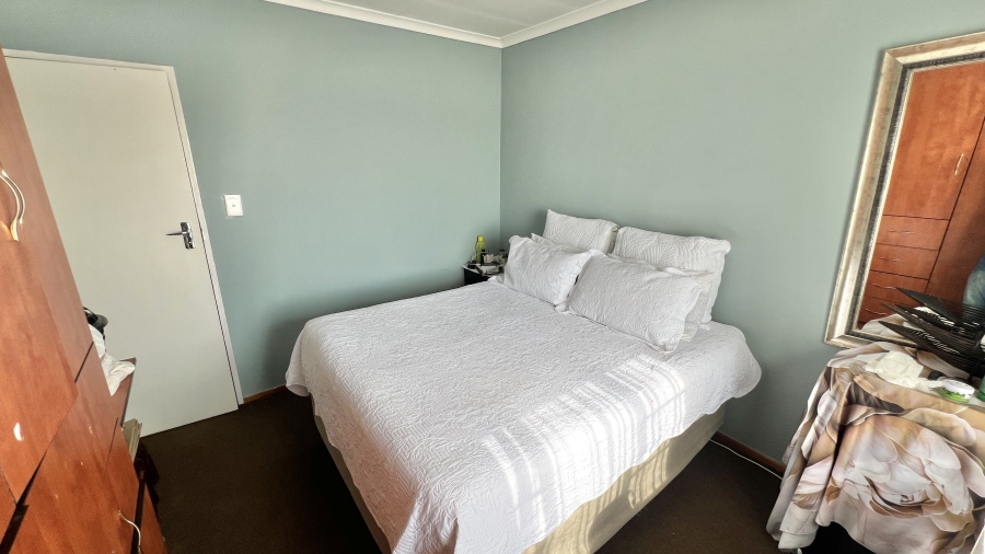 4 Bedroom Property for Sale in Rosslyn Gauteng
