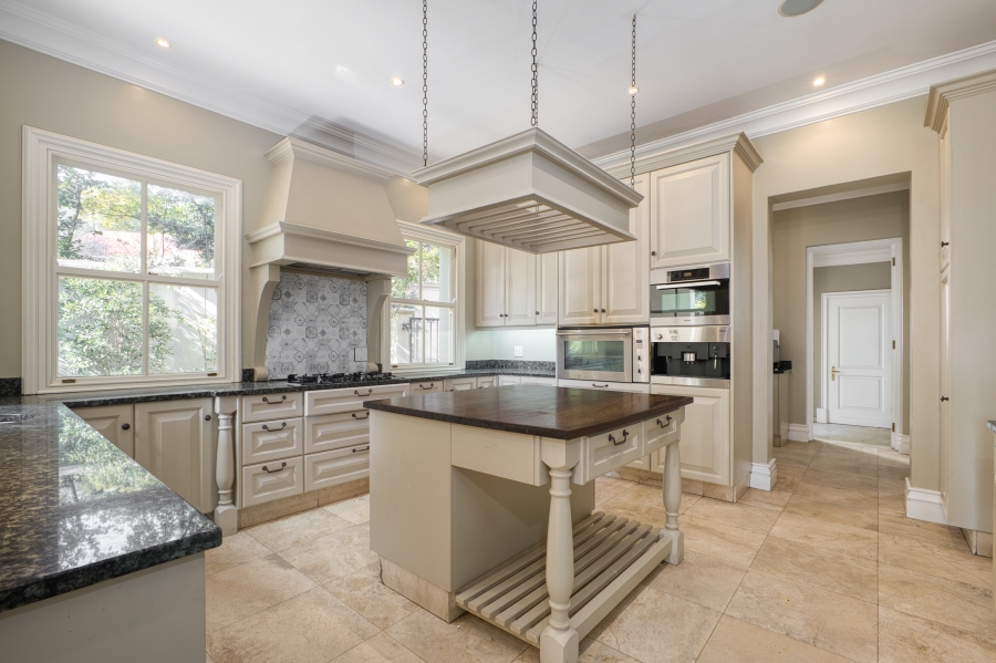 5 Bedroom Property for Sale in Sandhurst Gauteng