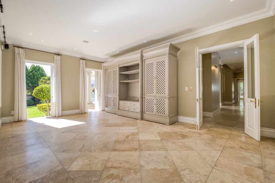 5 Bedroom Property for Sale in Sandhurst Gauteng