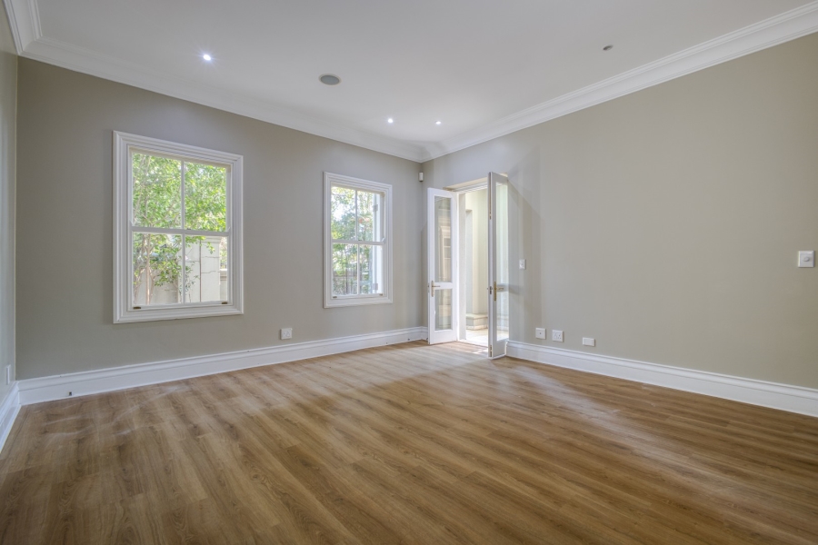 5 Bedroom Property for Sale in Sandhurst Gauteng