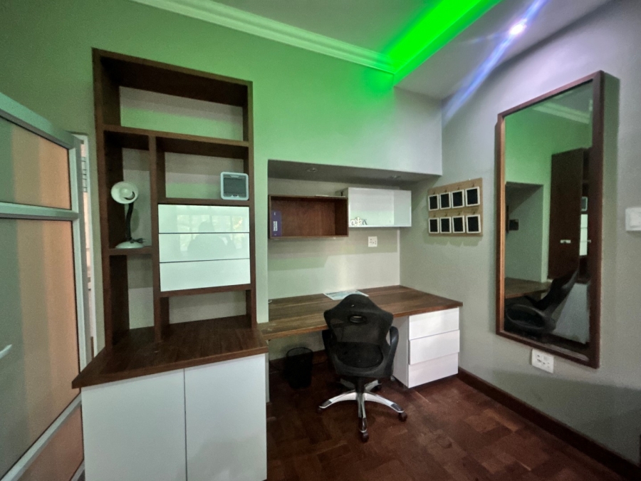 To Let 2 Bedroom Property for Rent in Killarney Gauteng