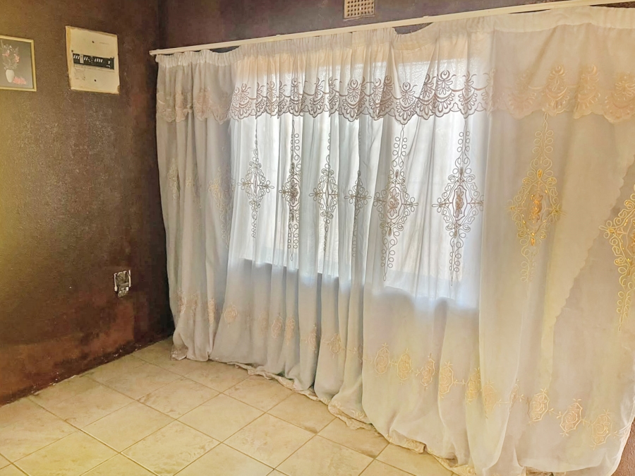 3 Bedroom Property for Sale in Diepkloof Zone 3 Gauteng
