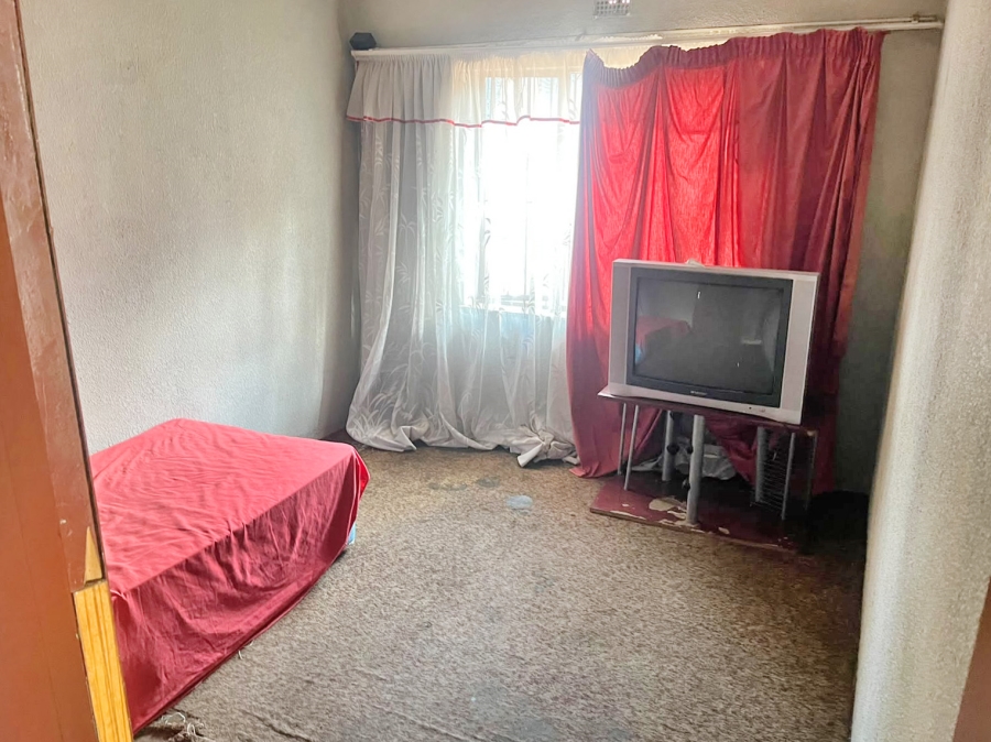 3 Bedroom Property for Sale in Diepkloof Zone 3 Gauteng