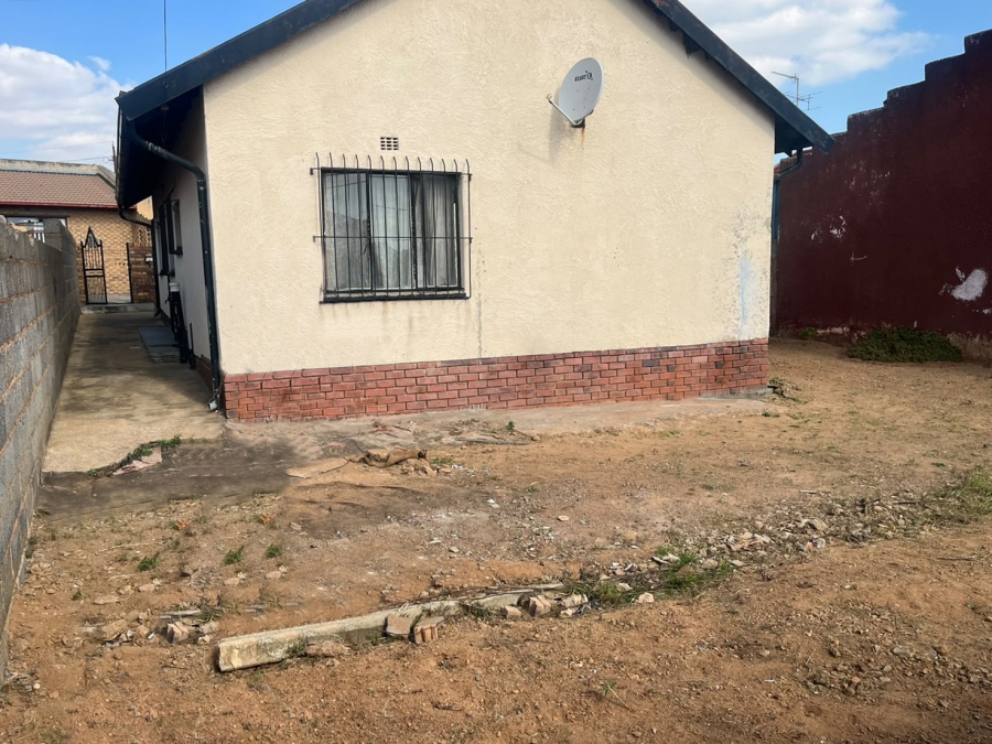 3 Bedroom Property for Sale in Diepkloof Zone 3 Gauteng