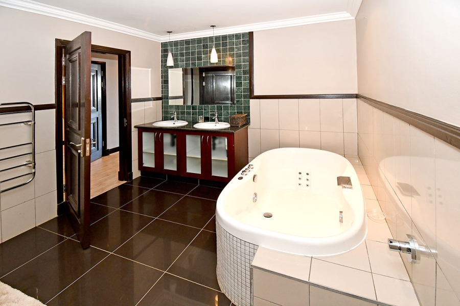 To Let 3 Bedroom Property for Rent in Morningside Gauteng