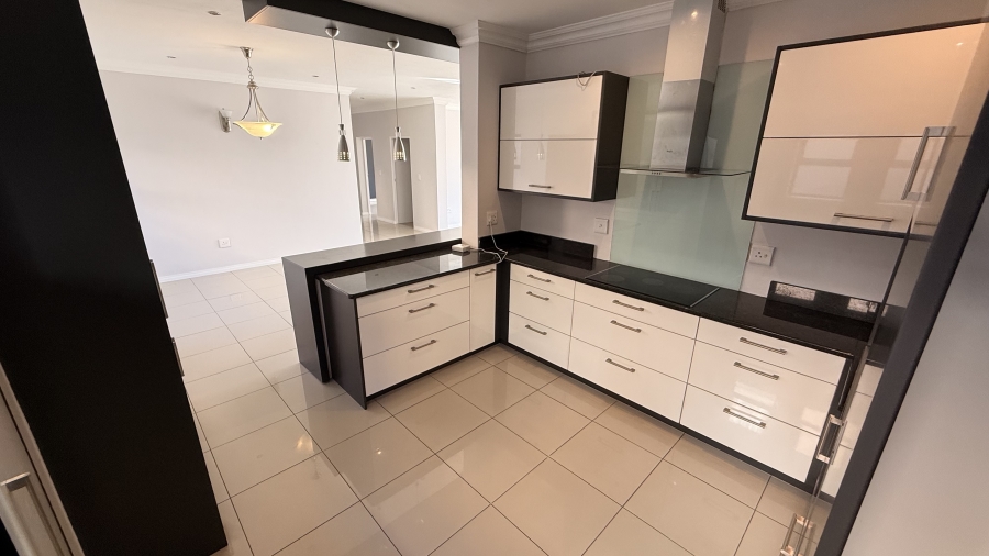 5 Bedroom Property for Sale in Carlswald Gauteng