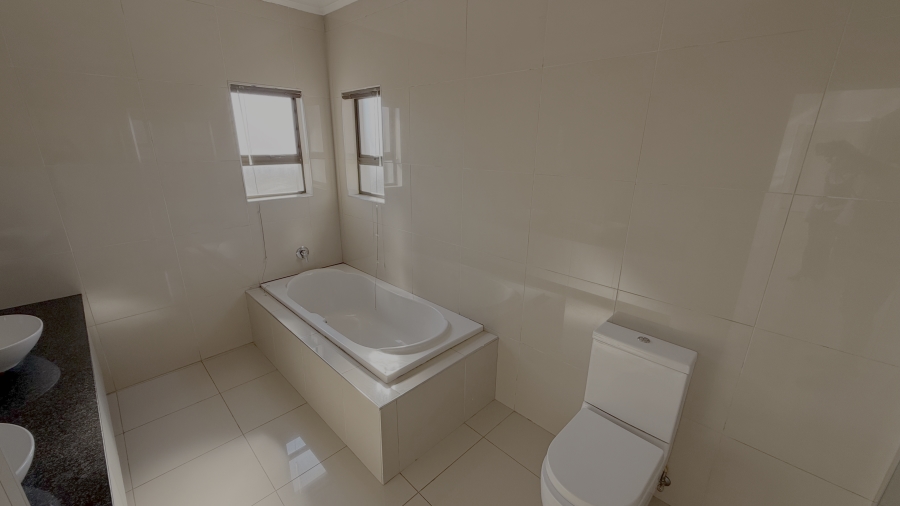 5 Bedroom Property for Sale in Carlswald Gauteng