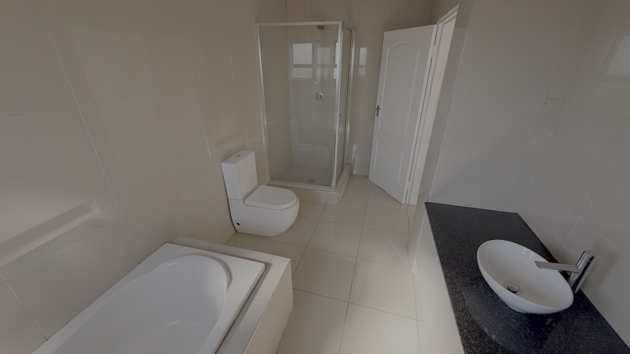 5 Bedroom Property for Sale in Carlswald Gauteng