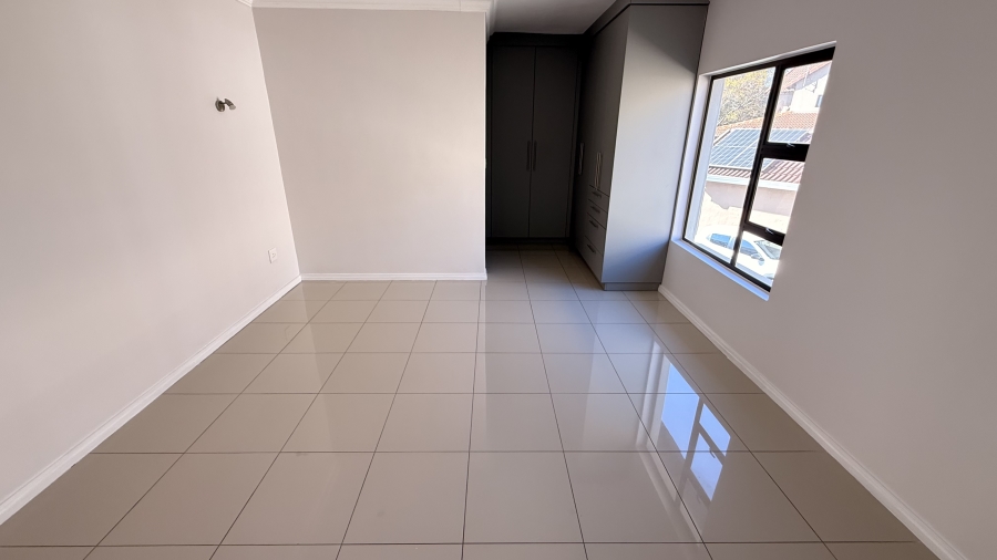 5 Bedroom Property for Sale in Carlswald Gauteng