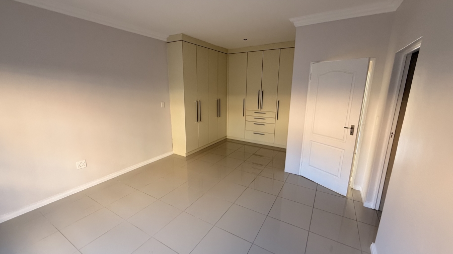 5 Bedroom Property for Sale in Carlswald Gauteng