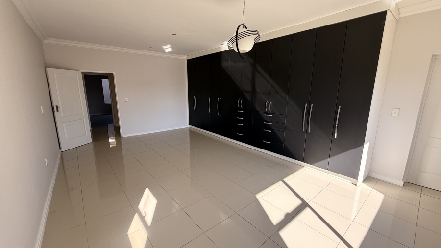 5 Bedroom Property for Sale in Carlswald Gauteng