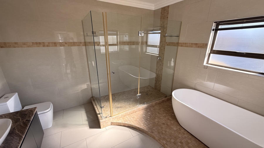 5 Bedroom Property for Sale in Carlswald Gauteng