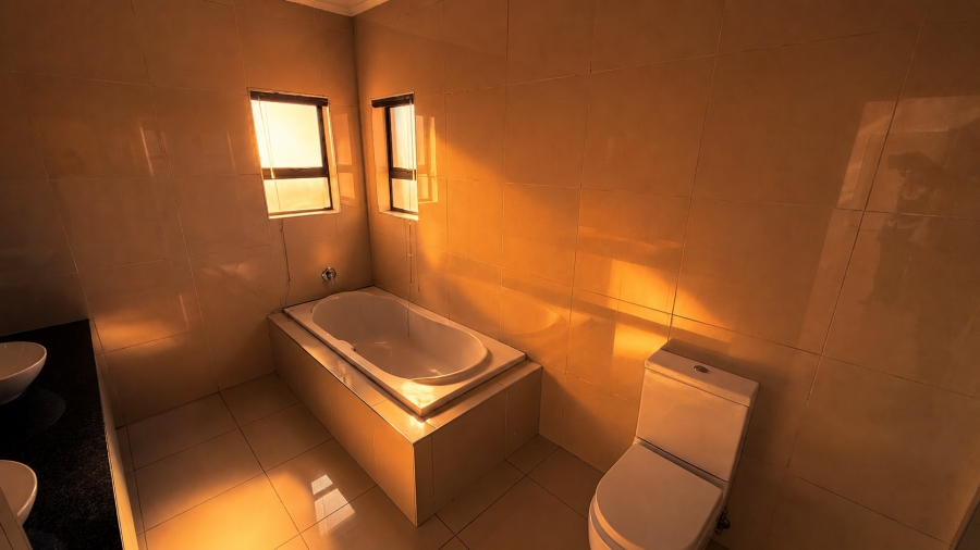 5 Bedroom Property for Sale in Carlswald Gauteng