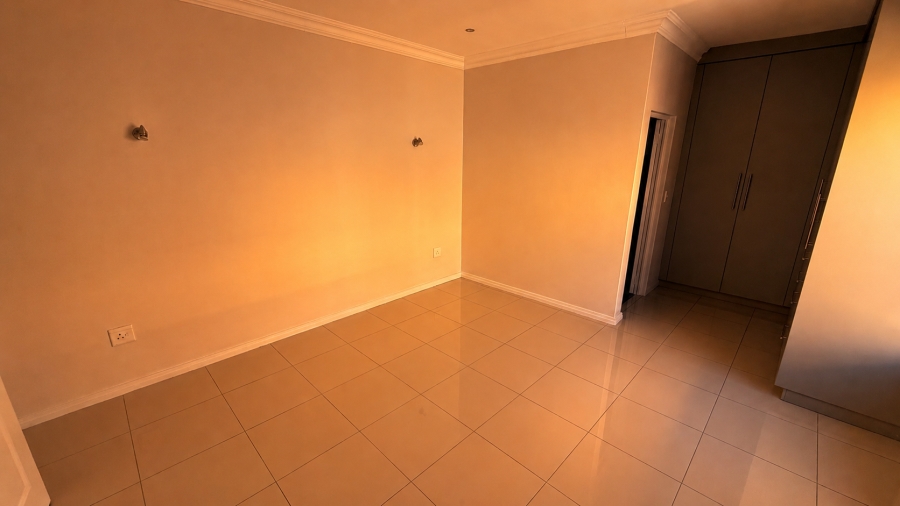 5 Bedroom Property for Sale in Carlswald Gauteng