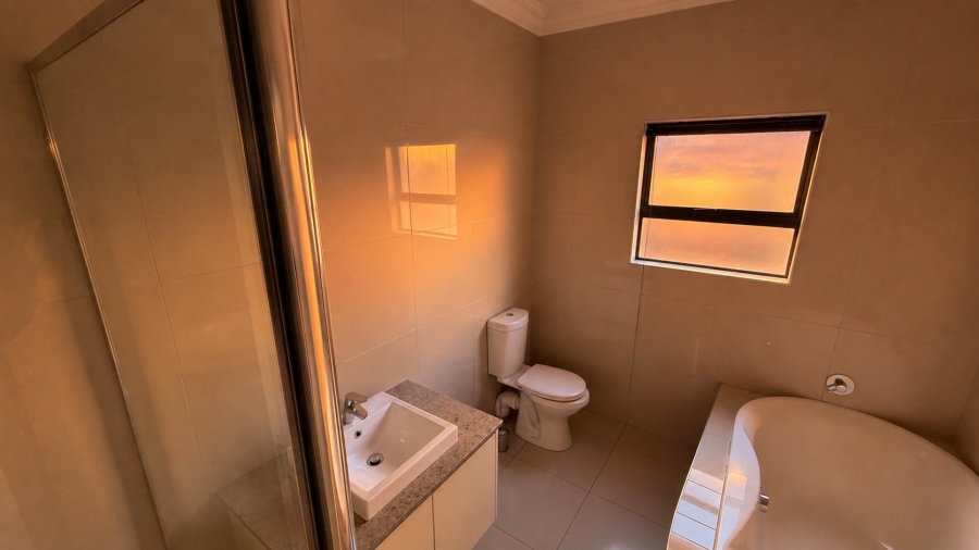 5 Bedroom Property for Sale in Carlswald Gauteng