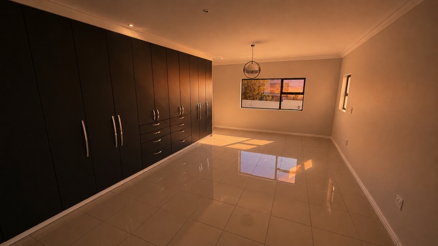 5 Bedroom Property for Sale in Carlswald Gauteng