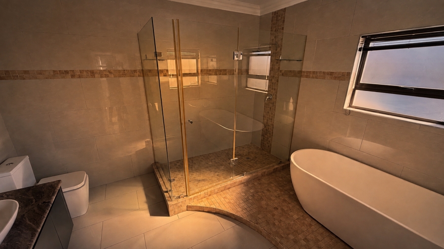 5 Bedroom Property for Sale in Carlswald Gauteng