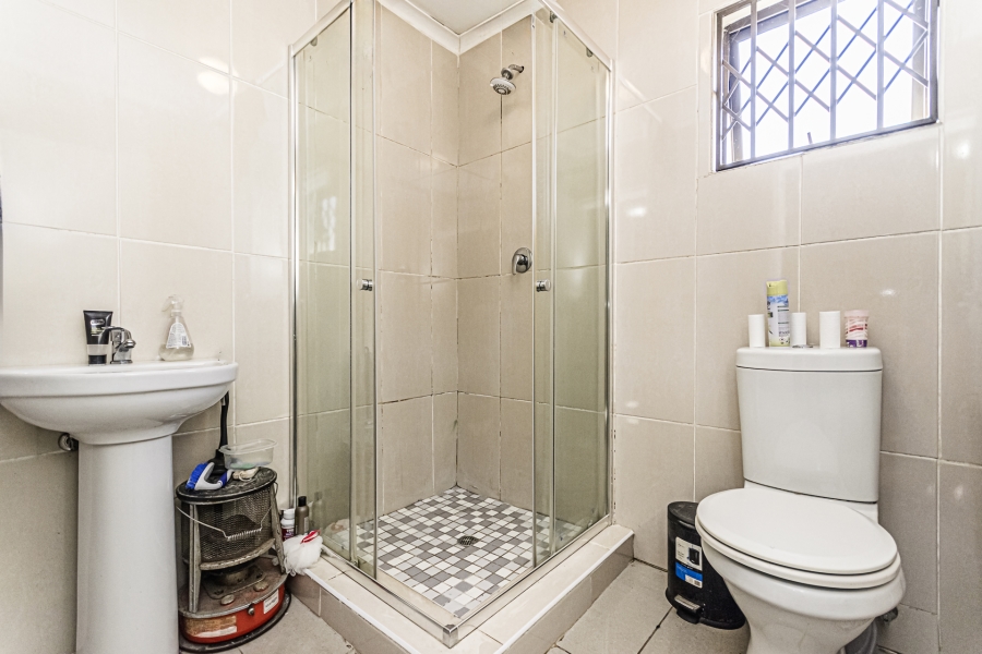 6 Bedroom Property for Sale in Cosmo City Gauteng