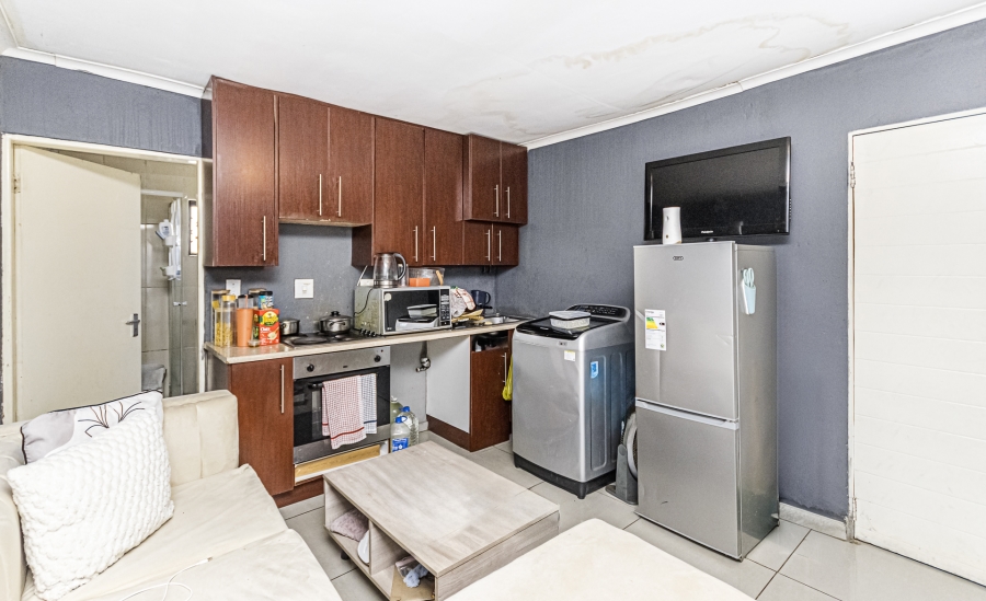 6 Bedroom Property for Sale in Cosmo City Gauteng