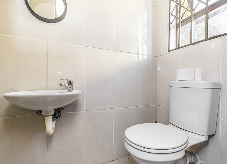 6 Bedroom Property for Sale in Cosmo City Gauteng