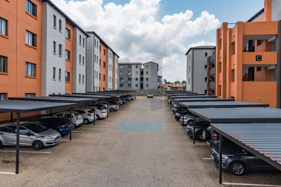 2 Bedroom Property for Sale in Fleurhof Gauteng
