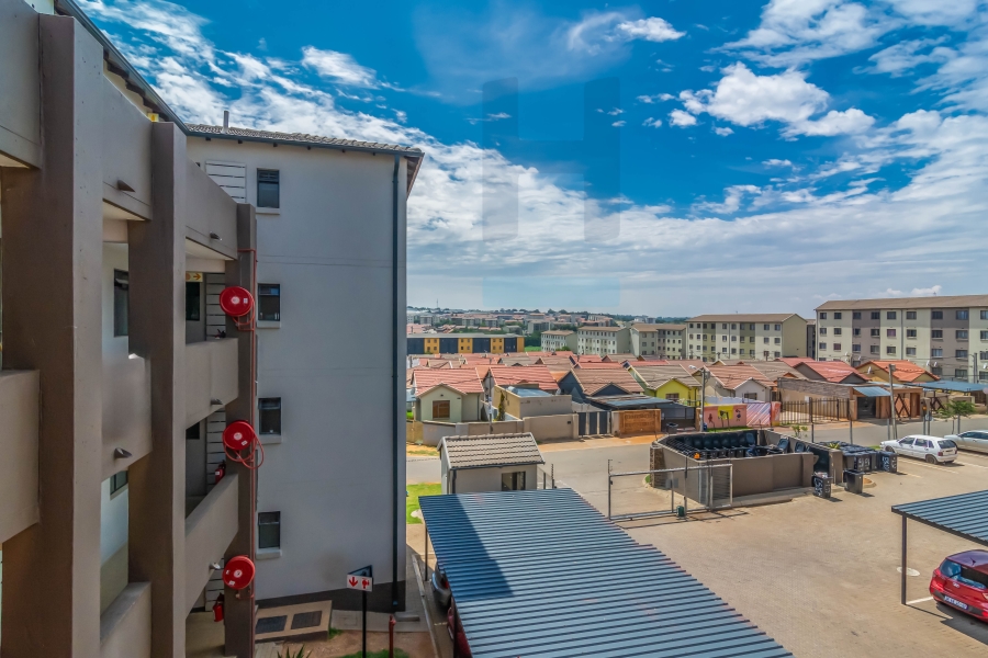 2 Bedroom Property for Sale in Fleurhof Gauteng