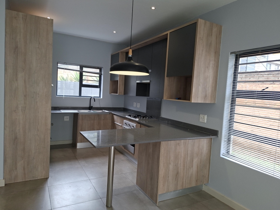 To Let 3 Bedroom Property for Rent in Homes Haven Gauteng