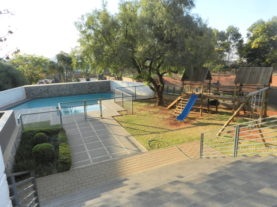 To Let 3 Bedroom Property for Rent in Homes Haven Gauteng